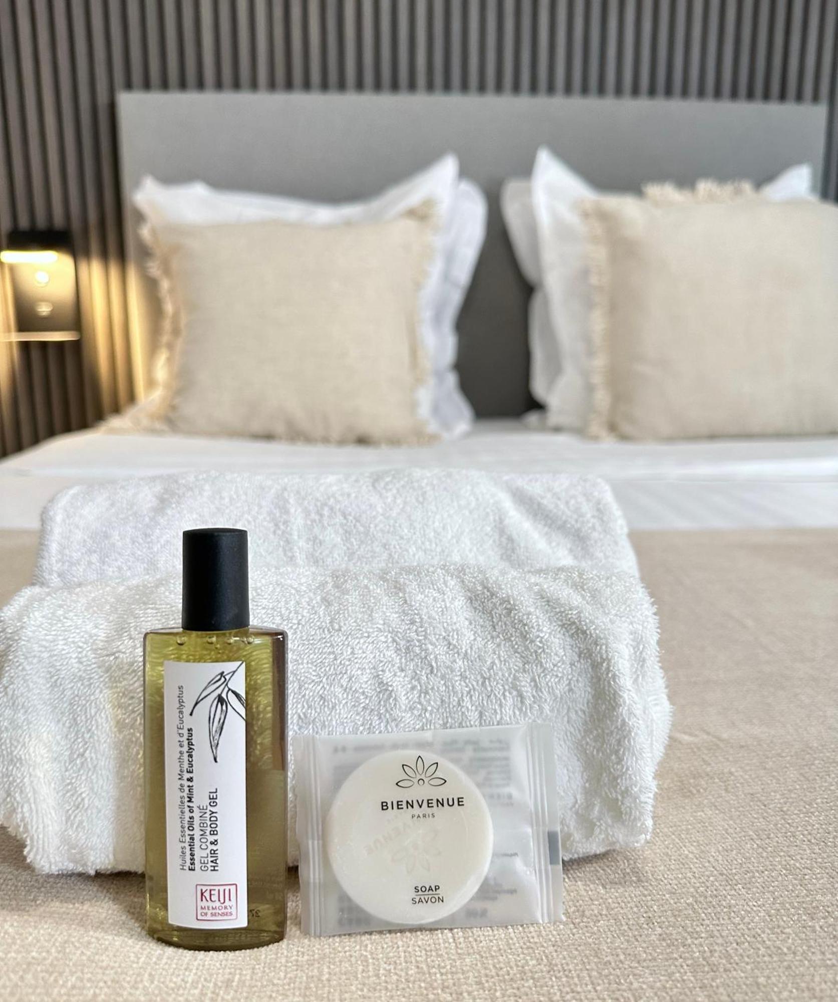 パリLuxurious Flat In Saint-Germain-Des-Presアパートメント エクステリア 写真