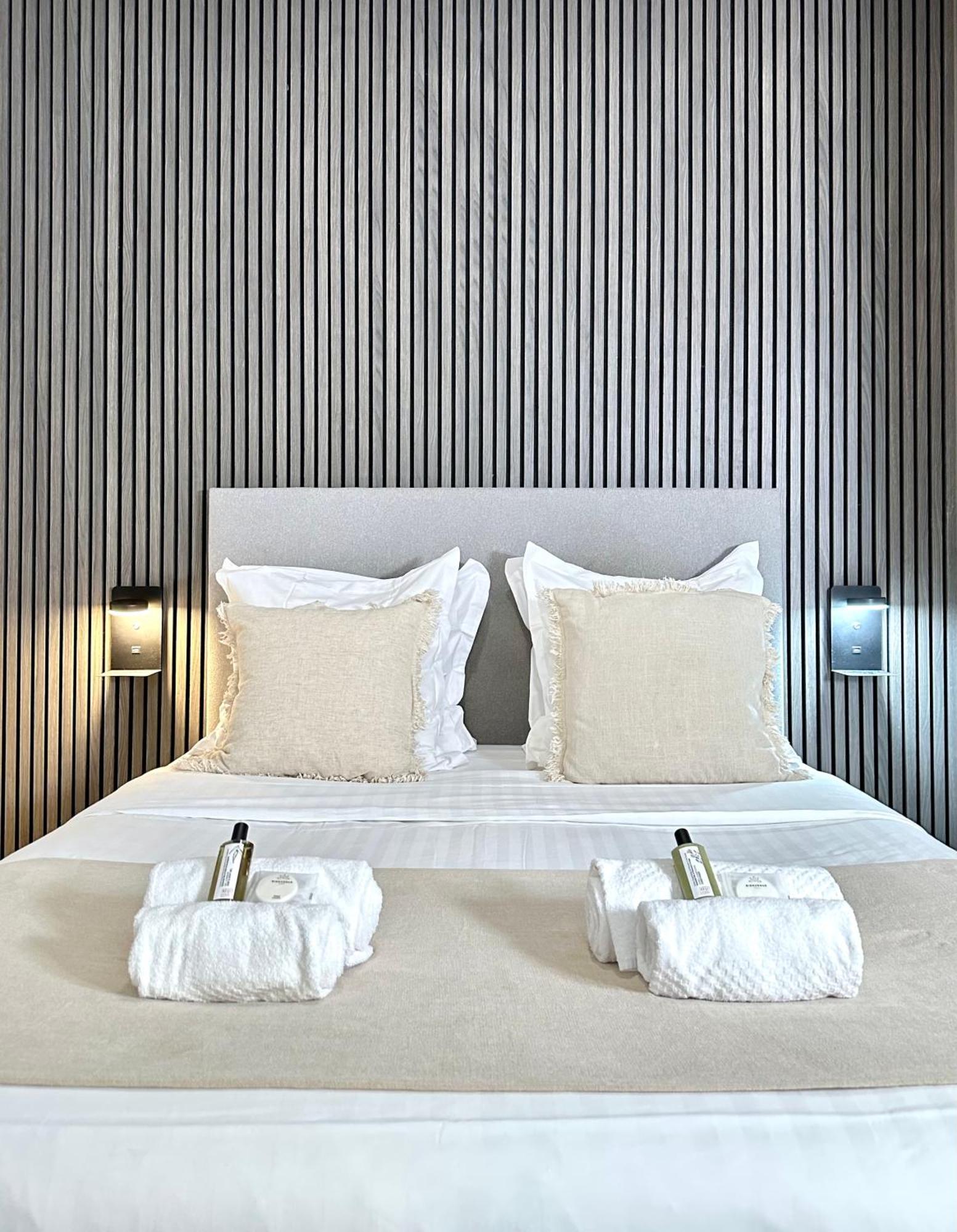 パリLuxurious Flat In Saint-Germain-Des-Presアパートメント エクステリア 写真