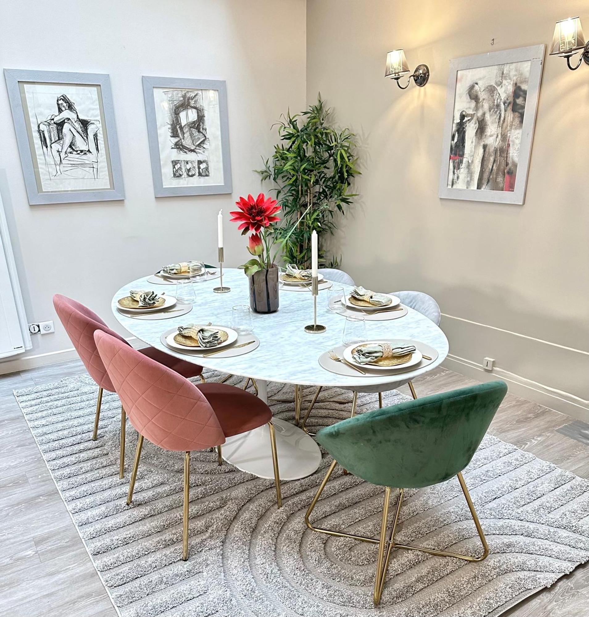 パリLuxurious Flat In Saint-Germain-Des-Presアパートメント エクステリア 写真